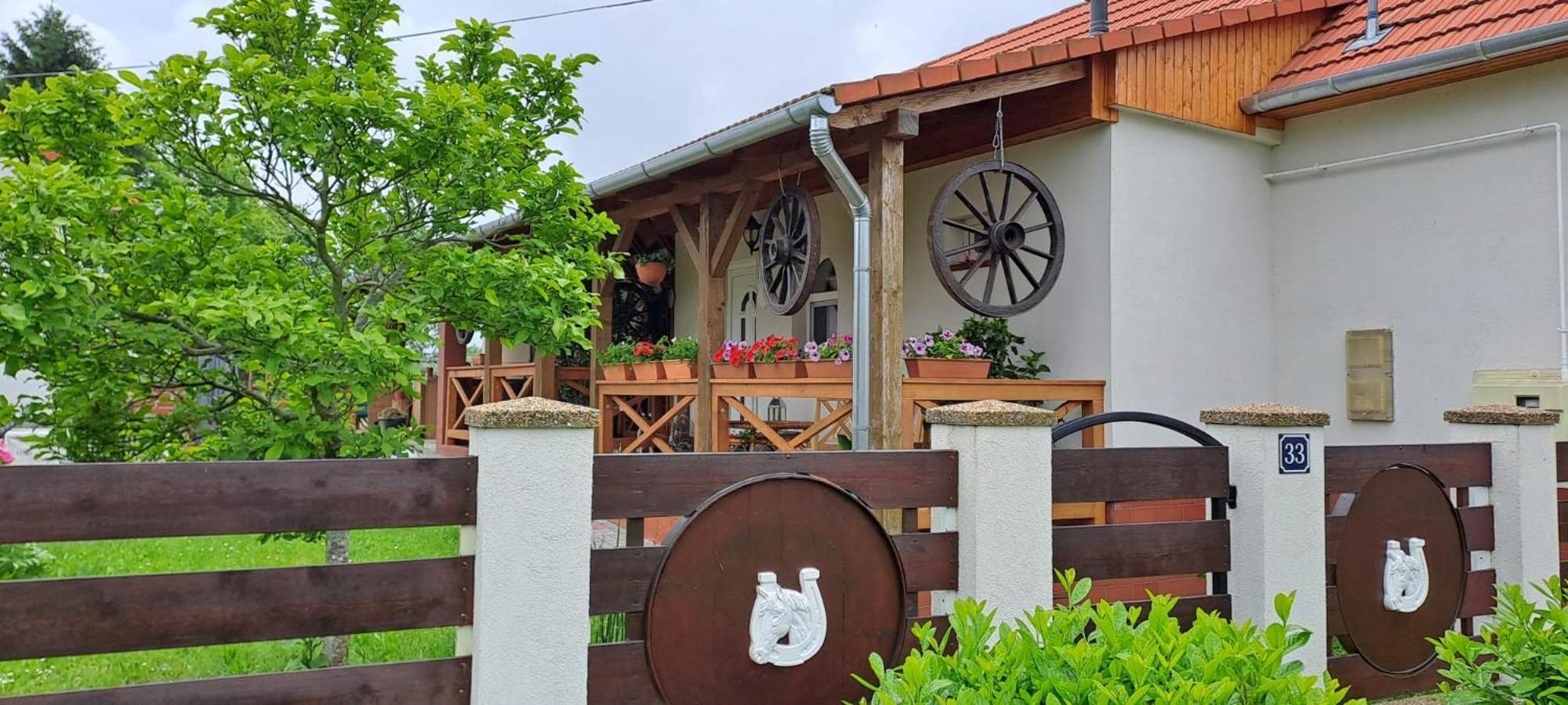 Manipura Villa Muraszemenye ภายนอก รูปภาพ